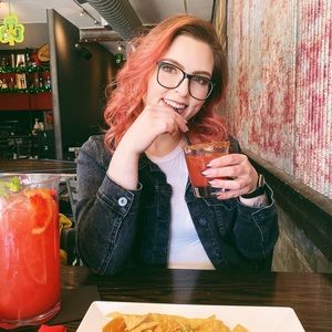 Meet your Posher, Joanna